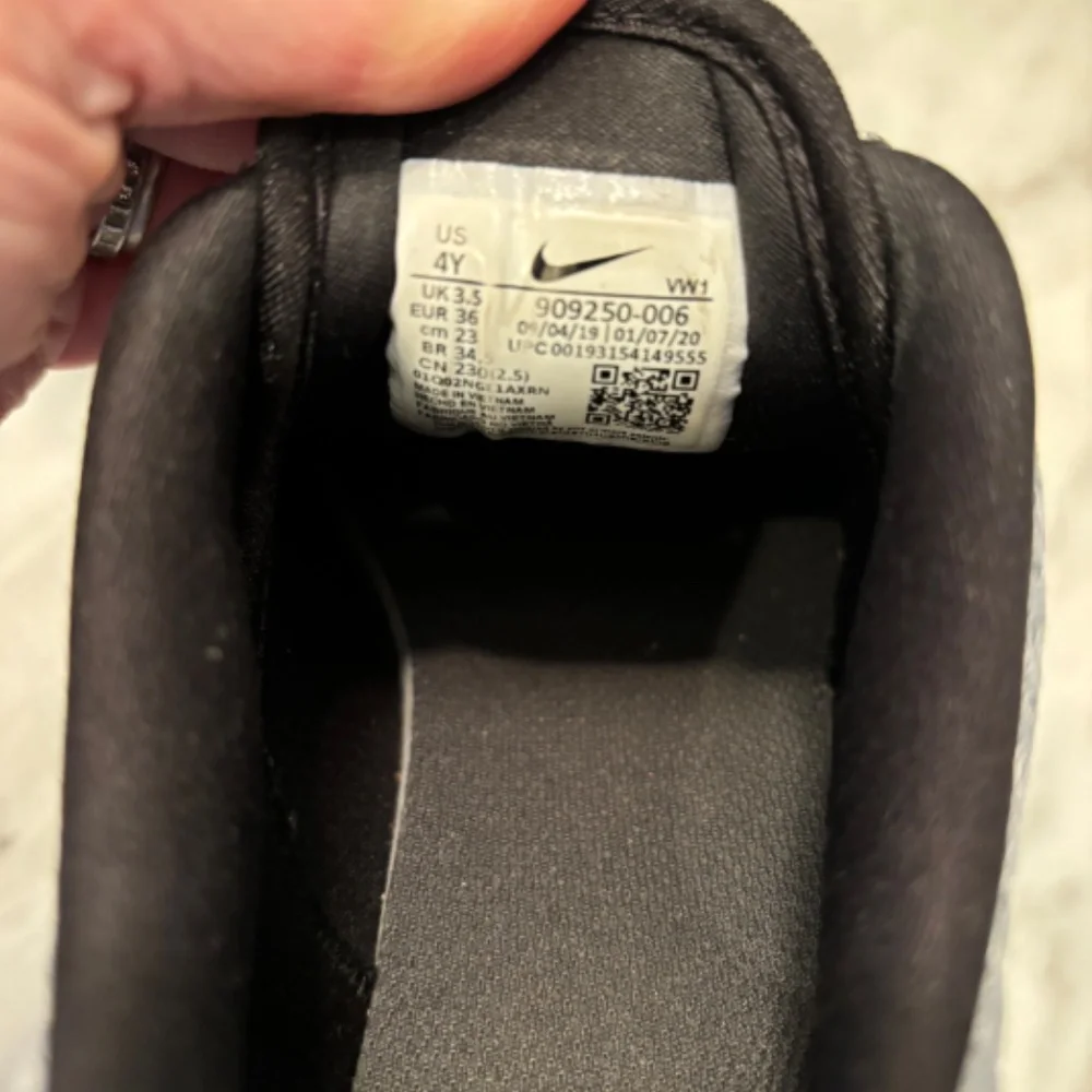 Nike Junior Roshe G Golf Shoes Size 4Y